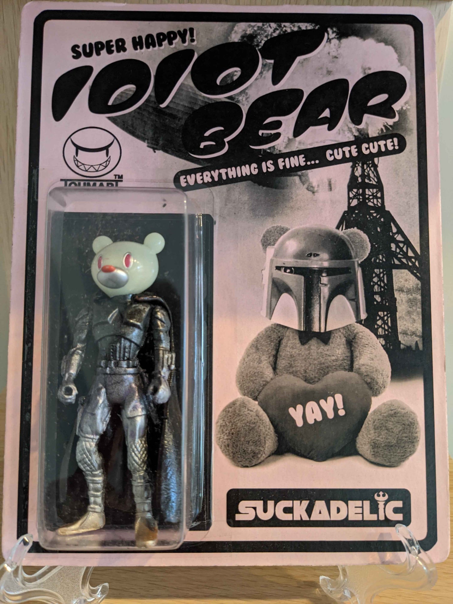 Suckadelic “Super Happy Idiot Bear” Designer Toy – Touma Art Collab Carded Figure